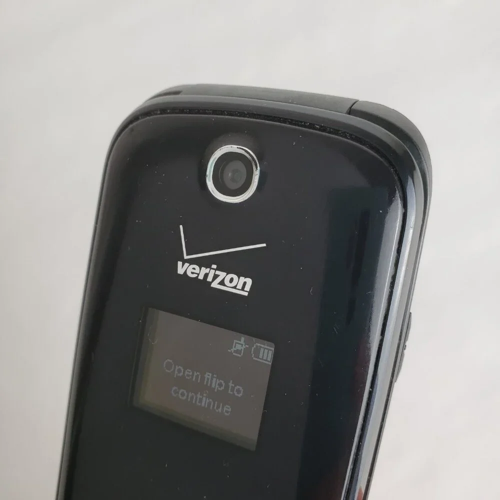 LG VN170 Revere 3 Verizon Flip Cell Phone 128 MB Factory Reset